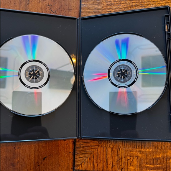 The 1st 3 Seasons of The Pretender on DVD. - Picture 8 of 13